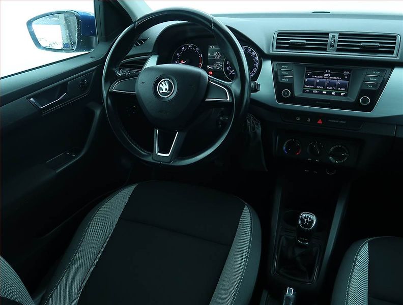 Škoda Fabia (2016) Ambiente 1.2 TSI, Serv.kniha - fotka 7 z 15