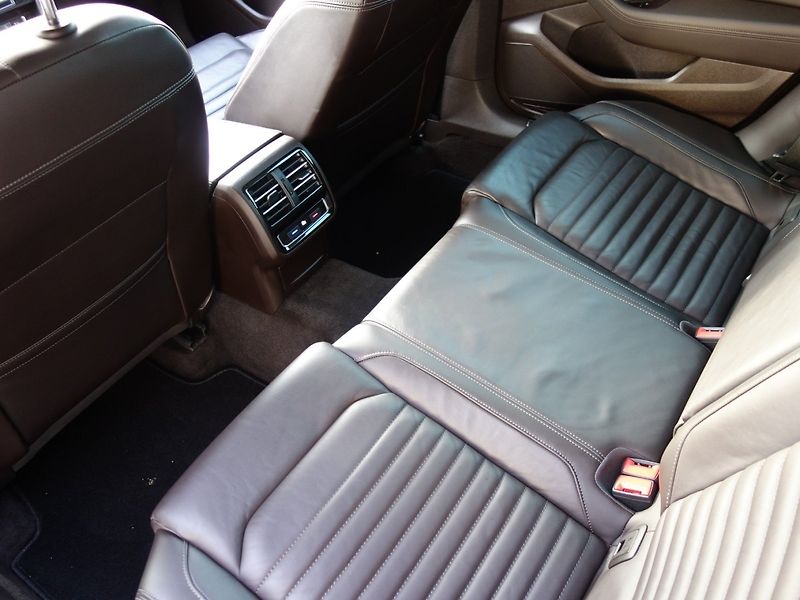 Volkswagen Passat (2015) 2.0TDI 110kW DSG HIGHLINE - fotka 33 z 49