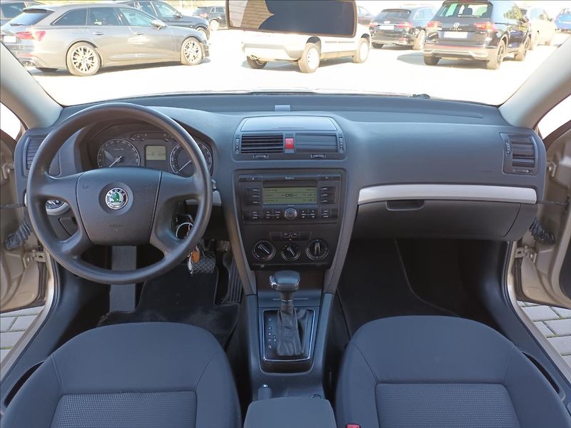 Škoda Octavia 1,6 MPI,75KW,DSG,KLIMA, - fotka 11 z 31