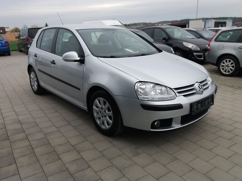 Volkswagen Golf 1.4TSi,DSG,90kW,SERVI.KNÍŽKA - fotka 3 z 21