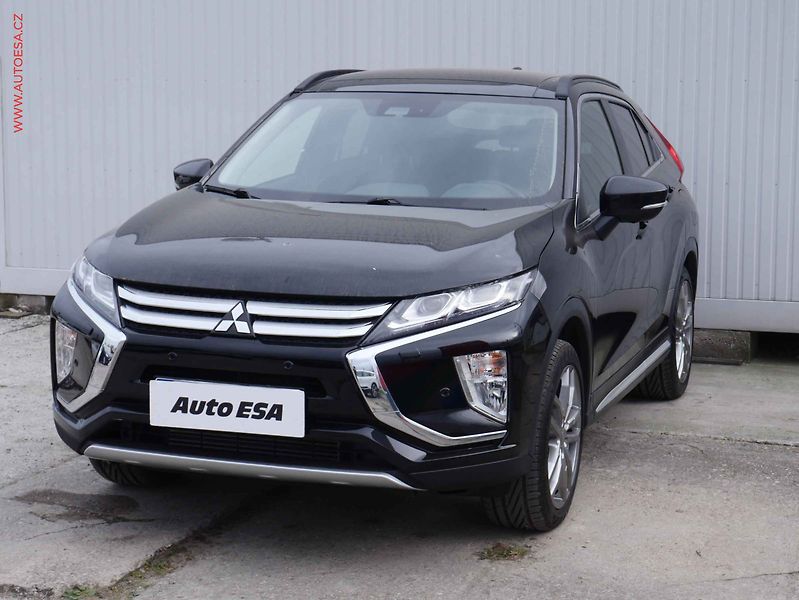 Mitsubishi Eclipse Cross (2018) 1.5T-MiVEC 4x4, AT, kůže - fotka 3 z 14