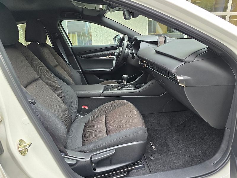 Mazda 3 (2024) 2.0L Exclusive, serv.kn., CZ - fotka 6 z 7