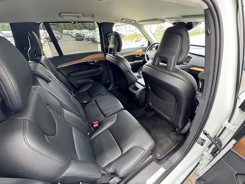 Volvo XC90 B5 (nafta) AWD // TZ // 1. maj - fotka 22 z 49