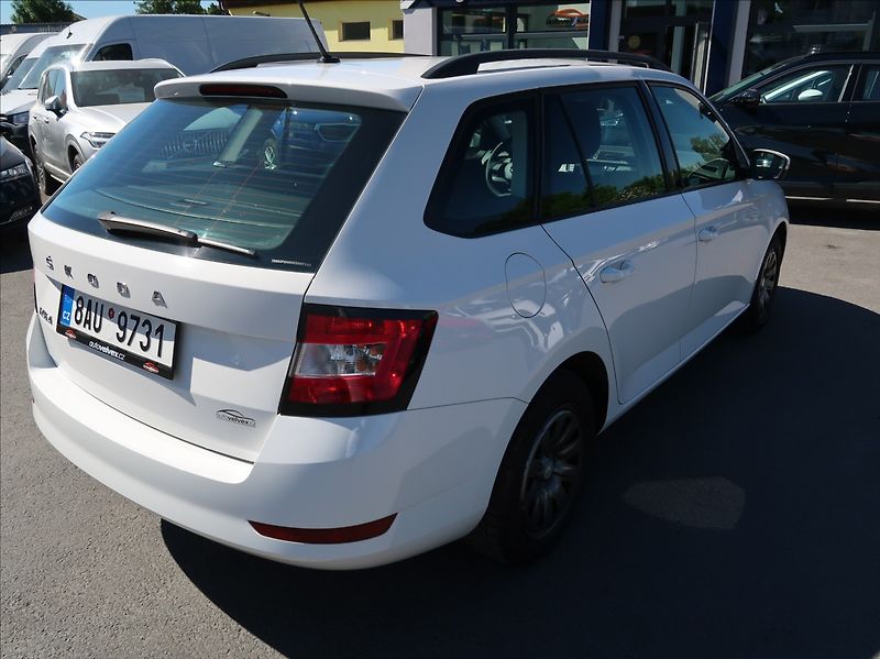 Škoda Fabia 1,0 TSi,70kW,1majČR,klima,DPH - fotka 3 z 24