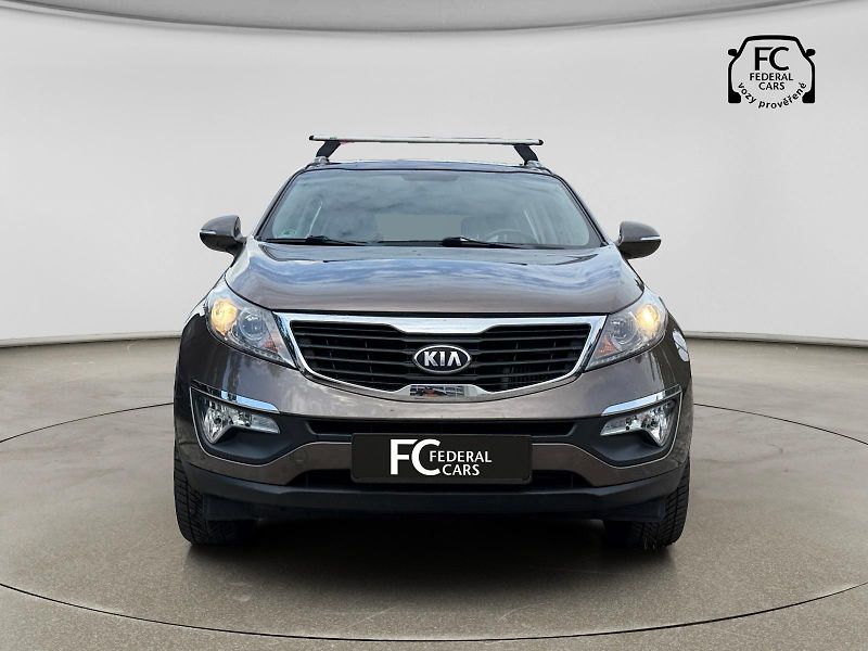 Kia Sportage 2.0 CRDI 4x4 Comfort Plus - fotka 8 z 24
