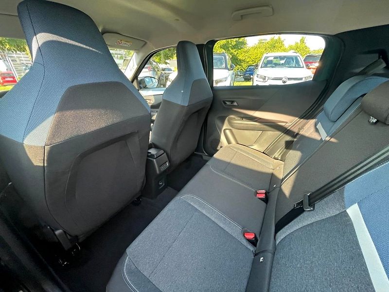 Opel Frontera (2026) Hybrid 1.2T 110k Edition AT6 - fotka 19 z 22