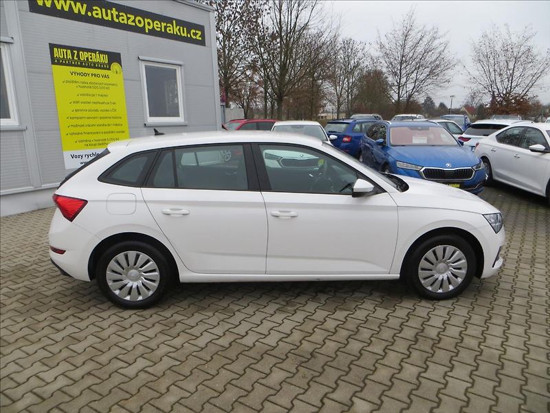 Škoda Scala 1,5 TSI 110kW Ambition ČR - fotka 9 z 20