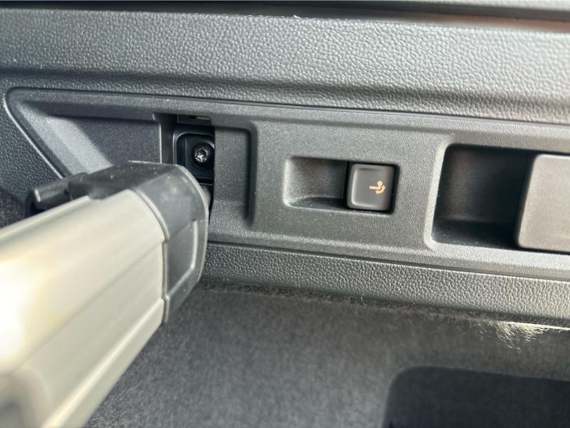 Škoda Superb combi selection 110 kW DSG TDI - fotka 18 z 24