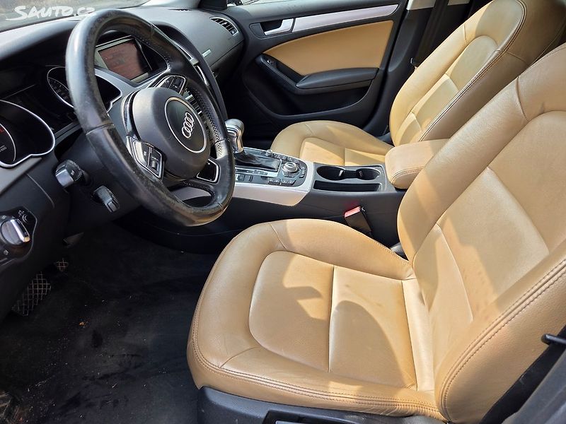 Audi A5 (2012) 2.0TDI Automat - necouvá - fotka 15 z 21