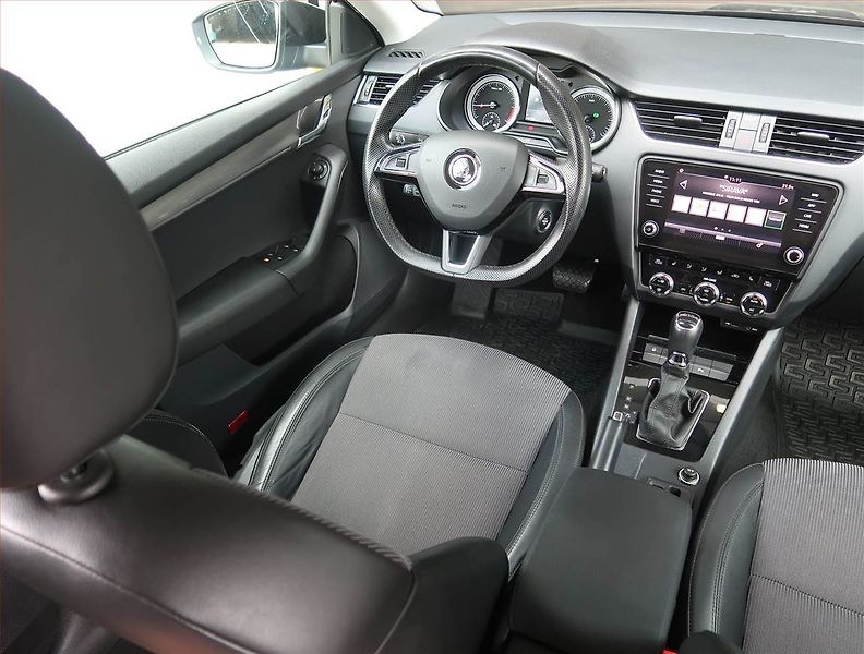 Škoda Octavia (2017) Style 2.0 TDI, Automat - fotka 7 z 22