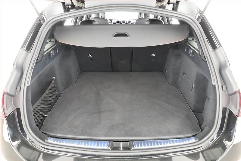 Mercedes-Benz Třídy C (2024) C 220 d 4MATIC - fotka 11 z 21