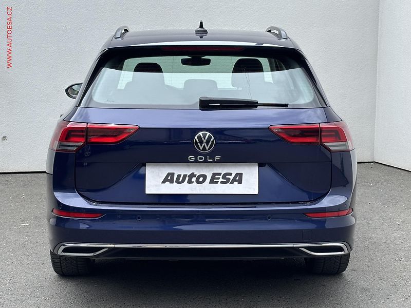 Volkswagen Golf (2022) 2.0 TDi, Style, LED - fotka 5 z 19