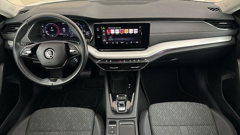 Škoda Octavia 2.0 TDI DSG Style Combi - fotka 8 z 27