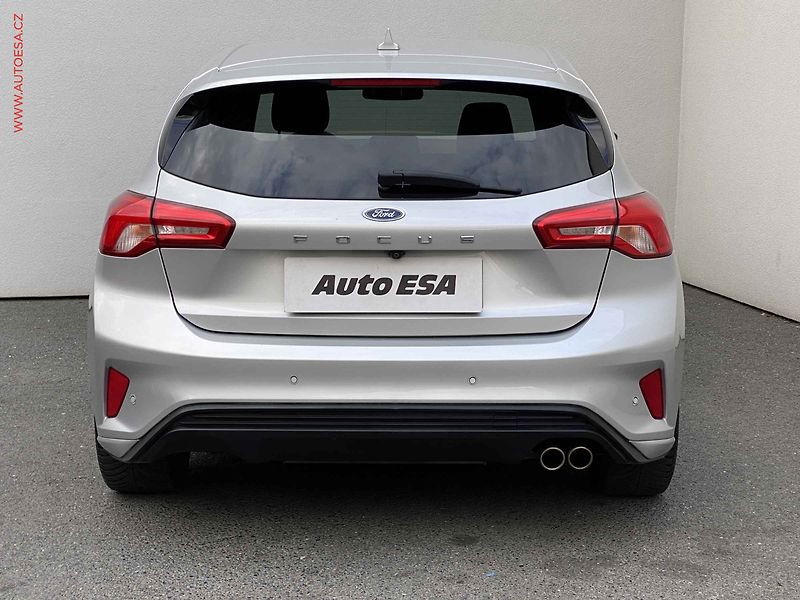 Ford Focus (2021) 1.0 EB, ST-Line, LED, navi - fotka 5 z 19