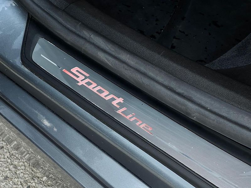 BMW Řada 6 630D GT, HUD, Vzduch, 360° - fotka 13 z 21