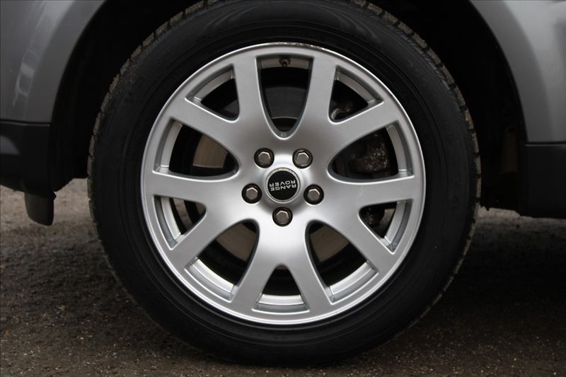 Land Rover Range Rover Sport 3,0 TDV6  ČR,A/T,4x4,DPH,HSE - fotka 35 z 46