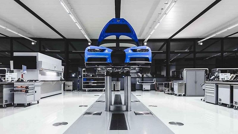 Výrobní prostory Bugatti Chiron ve francouzském Molsheimu.
