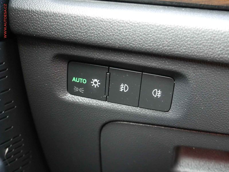 Škoda Octavia (2022) 1.5 TSi, Scout, LED, +ALU - fotka 19 z 20
