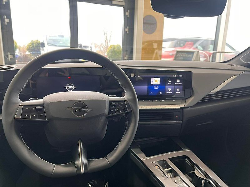 Opel Astra (2026) Edition HB 1.2 Hybrid 145k - fotka 11 z 22