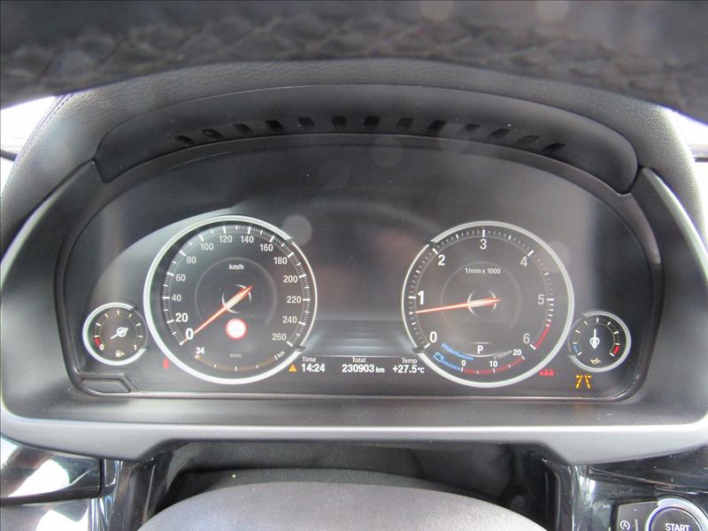 BMW X6 3,0 d xDrive30d 190kW - fotka 13 z 33