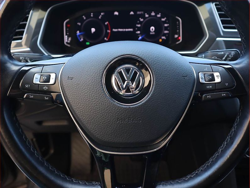 Volkswagen Tiguan (2020) 2.0 TSI - fotka 23 z 23