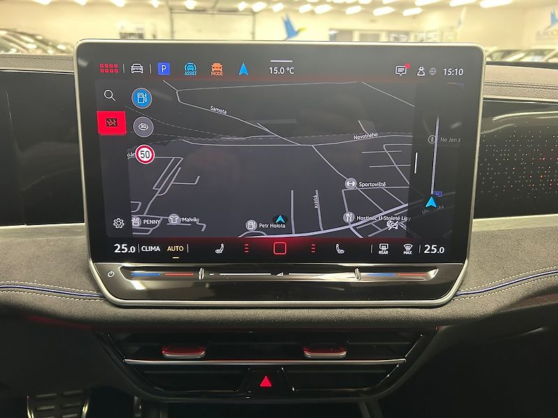 Volkswagen Passat (2025) R-Line Black 142kW DSG 4WD | Z - fotka 57 z 65