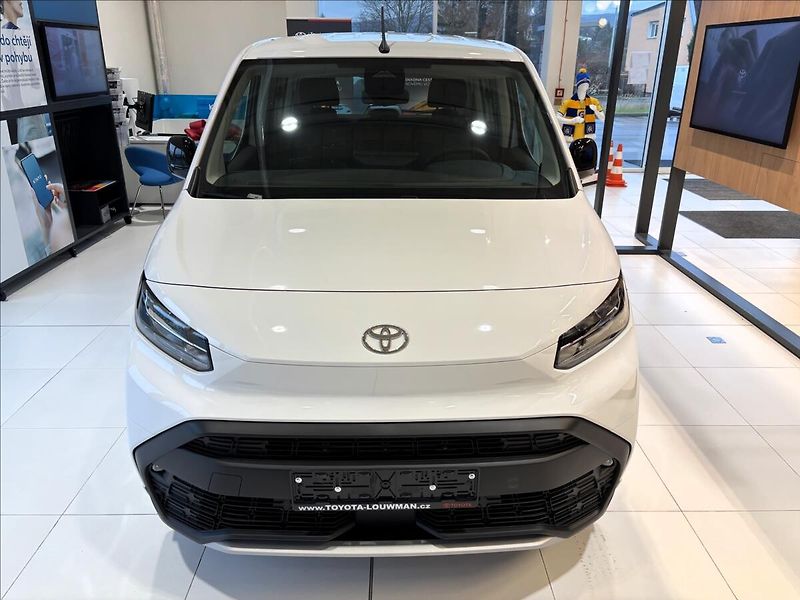 Toyota ProAce City Verso 1,5   SWB 1.5D 130 MT Business - fotka 2 z 7