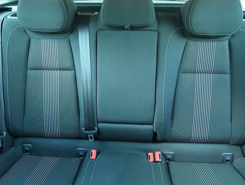 Škoda Karoq (2019) Style 1.5 TSI - fotka 10 z 17