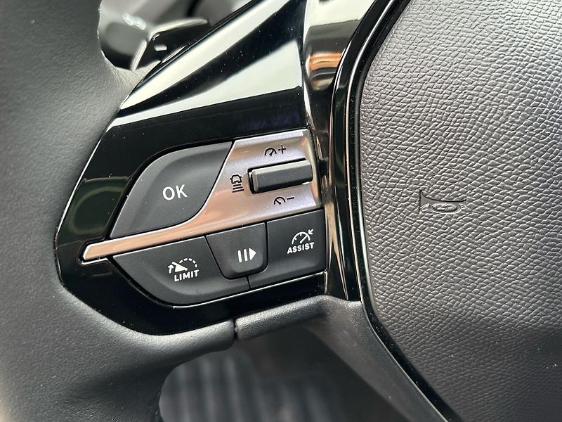 Peugeot 308 (2025) SW STYLE Hybrid e-DCS6 - fotka 31 z 43