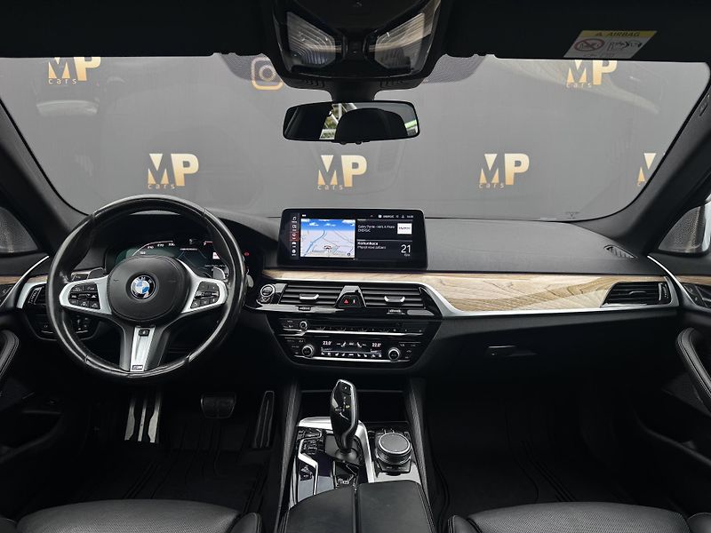 BMW Řada 5 (2021) M550i xDrive Laser, DPH, 1.Maj - fotka 13 z 59