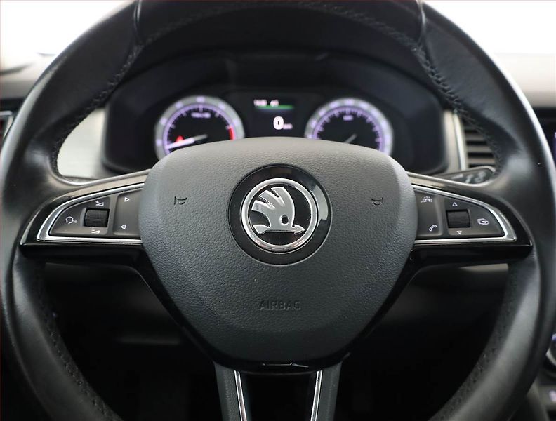 Škoda Kodiaq (2017) Ambition 1.4 TSI, Serv.kniha - fotka 8 z 17
