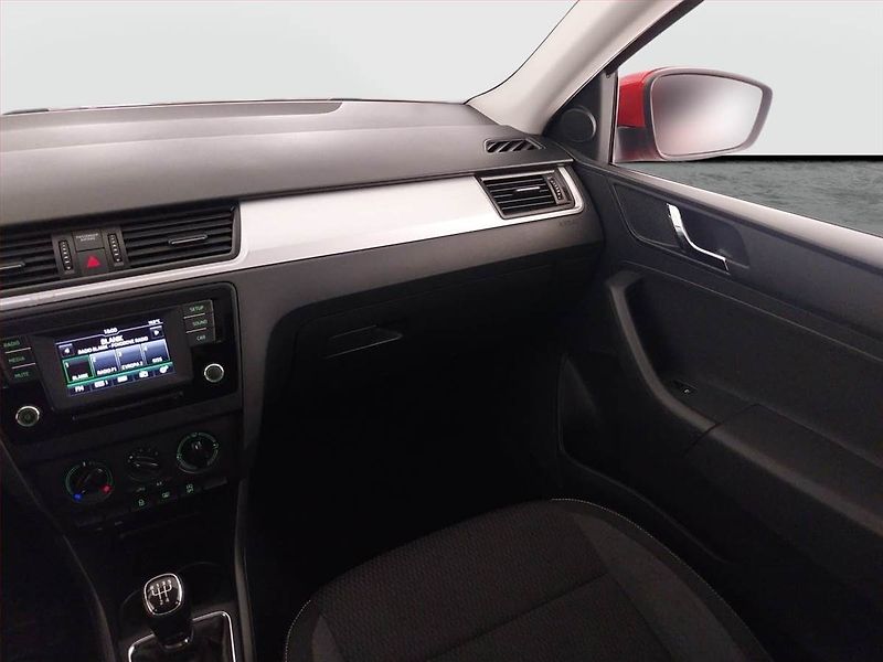 Škoda Rapid (2015) Spaceback 1.2 TSI, Serv.kniha - fotka 8 z 16