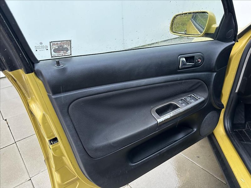 Volkswagen Passat 1,9 TDI  Aut klima Eko zaplace - fotka 12 z 27