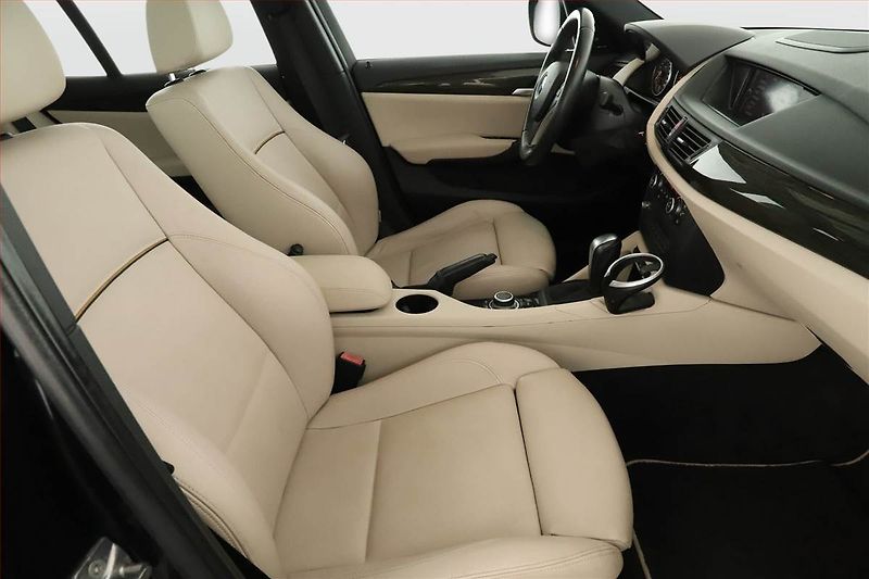 BMW X1 (2010) xDrive23d, Automat - fotka 7 z 21