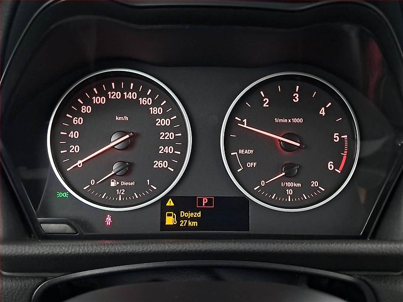 BMW Řada 2 (2016) 218d Gran Tourer, Automat - fotka 11 z 18
