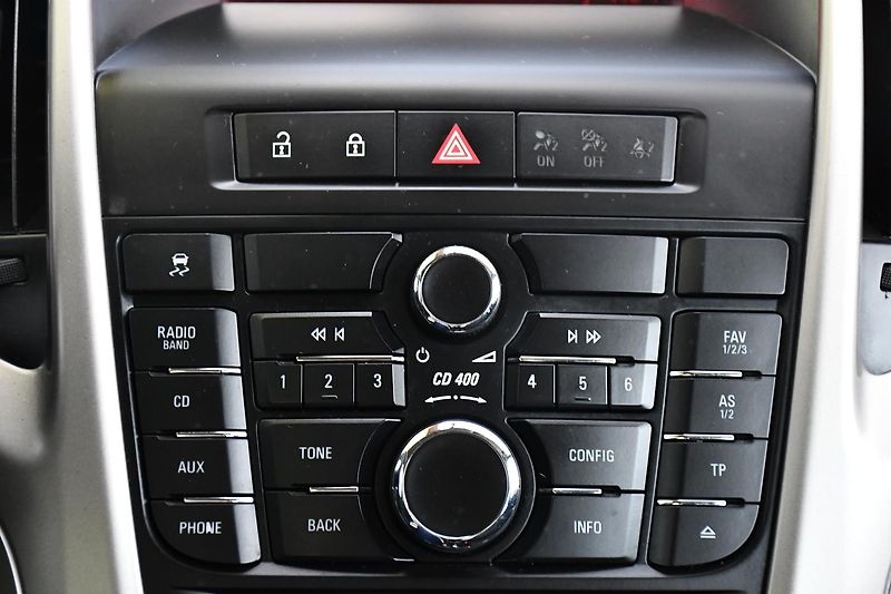 Opel Astra 1.7CDTi SPORTS TOURER - fotka 25 z 31