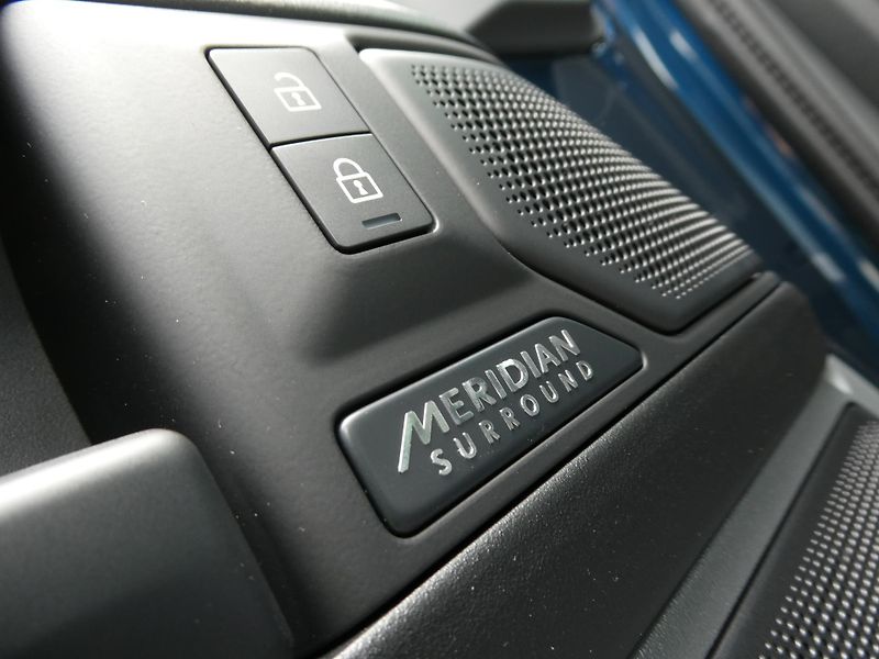 Land Rover Defender 110 4,4 OCTA P635 - fotka 13 z 47