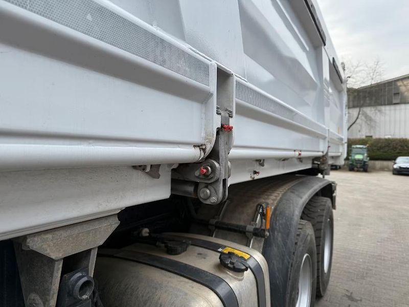 Mercedes-Benz (2025) Arocs 3548 8x4 Bordmatik - fotka 17 z 18