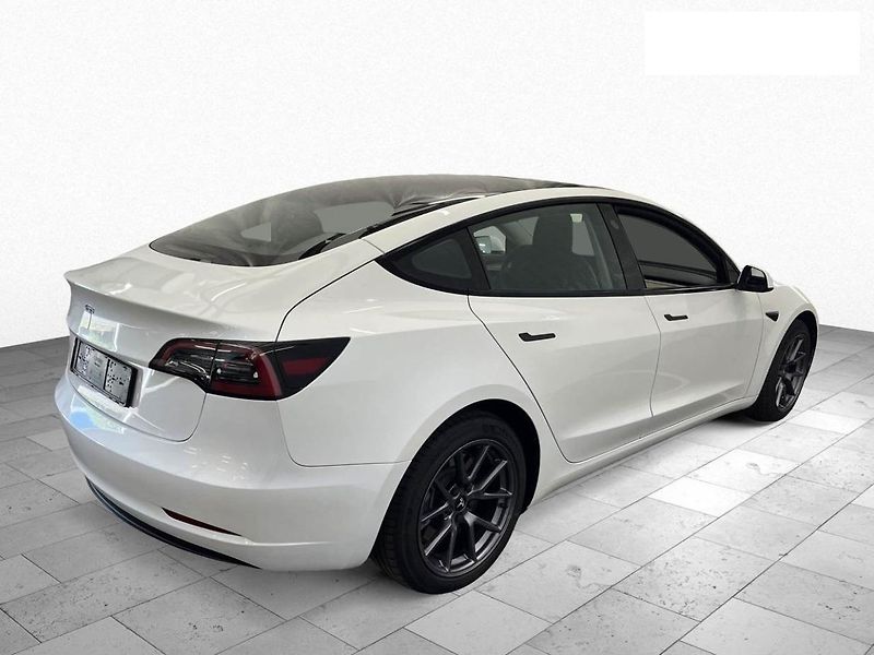 Tesla Model 3 STAND. RANGE 208w TZ SOH 95,0% - fotka 4 z 15