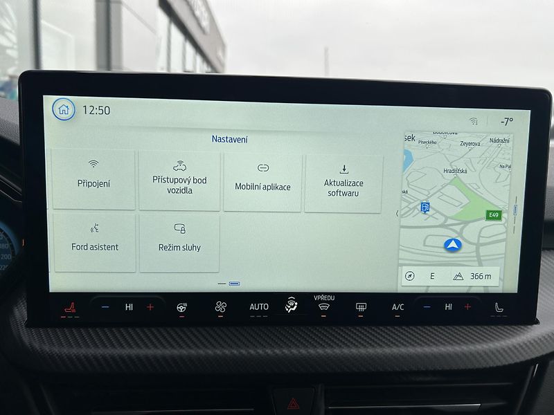 Ford Kuga 2.5Hybrid PHEV 134kW ST-Line X - fotka 29 z 37