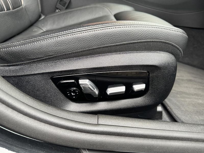 BMW Řada 5 540xD-M-PAKET-R20-LED-SERVIS - fotka 13 z 28