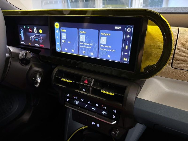 Fiat Grande Panda (2026) 1.2 Turbo Hybrid 110k MHEV eDC - fotka 9 z 20