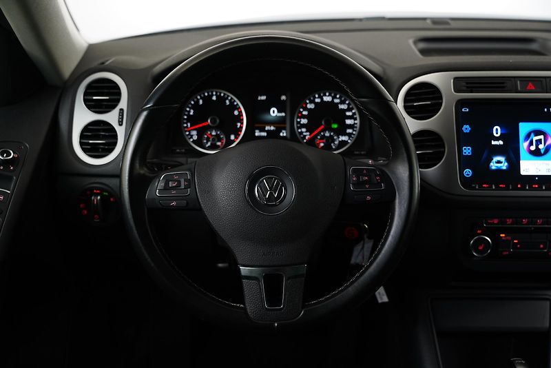 Volkswagen Tiguan - fotka 17 z 23