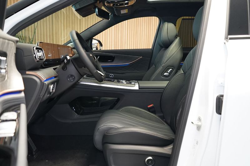 Jaecoo 8 EXCLUSIVE SHS-P 3DHT AWD - fotka 14 z 39