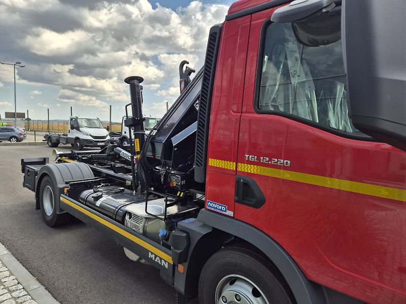 MAN TGL 12.220 HIAB + KONTEJNER  - fotka 22 z 22