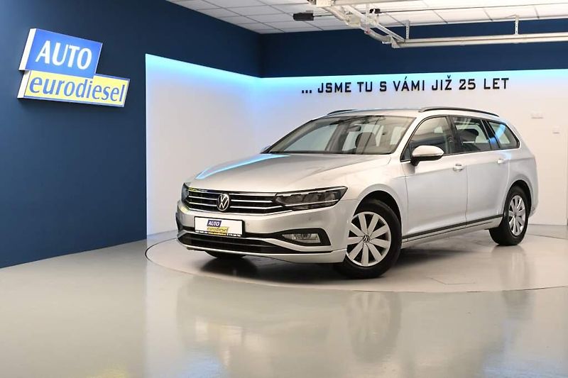 Volkswagen Passat (2021) 2.0 LED Kamera TDI - fotka 2 z 30