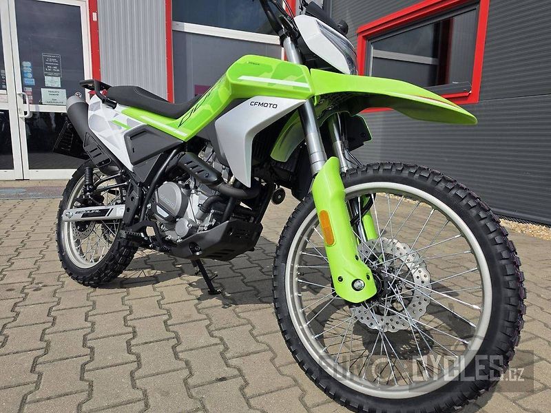 CFMOTO (2026) 250 Dual Sport - fotka 6 z 20