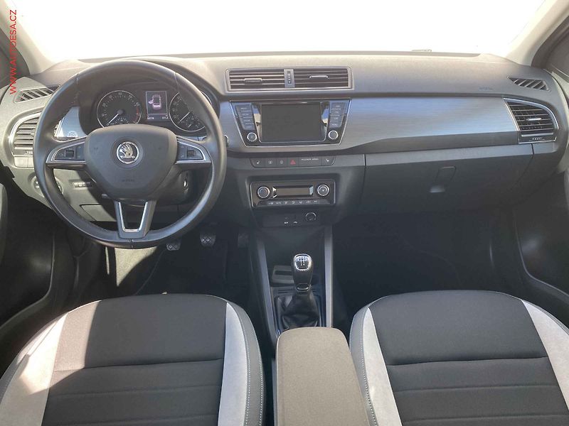 Škoda Fabia (2016) 1.2 TSi, Joy, navi, +kola - fotka 8 z 19