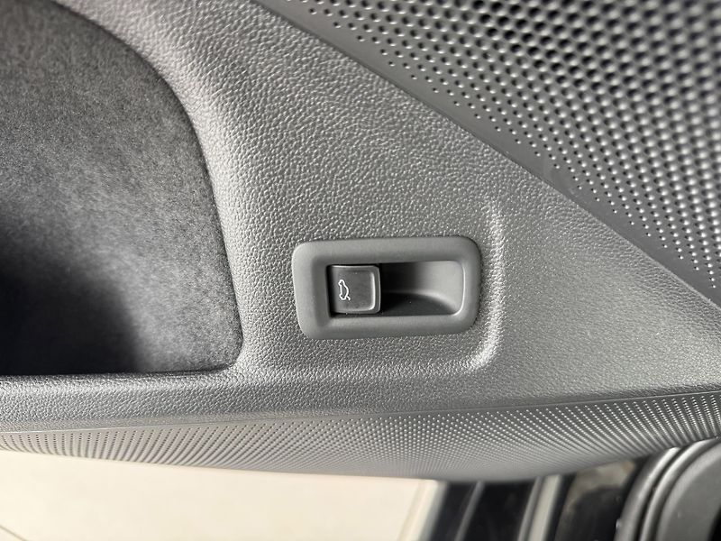 Volkswagen Passat Variant 1,5 eTSI DSG*REZERVACE! - fotka 29 z 41