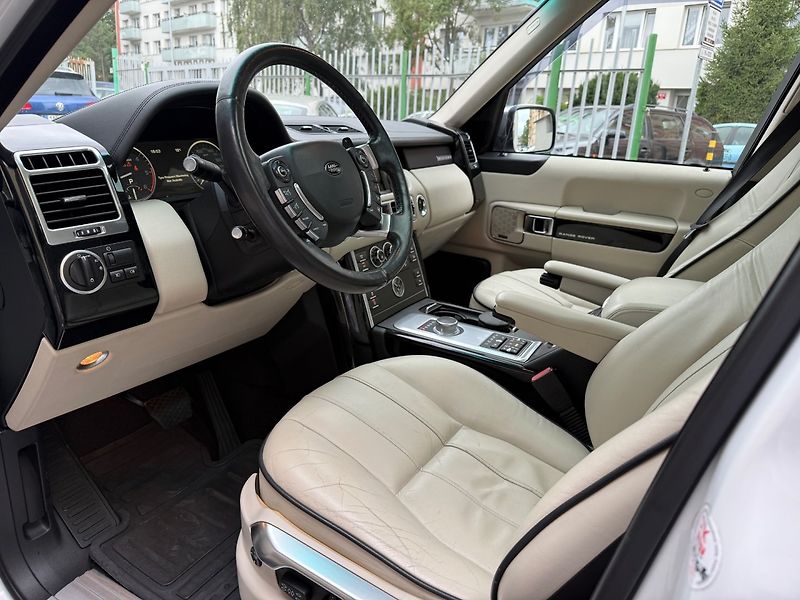 Land Rover Range Rover (2012) 4.4 TDV8 Vogue - fotka 6 z 27